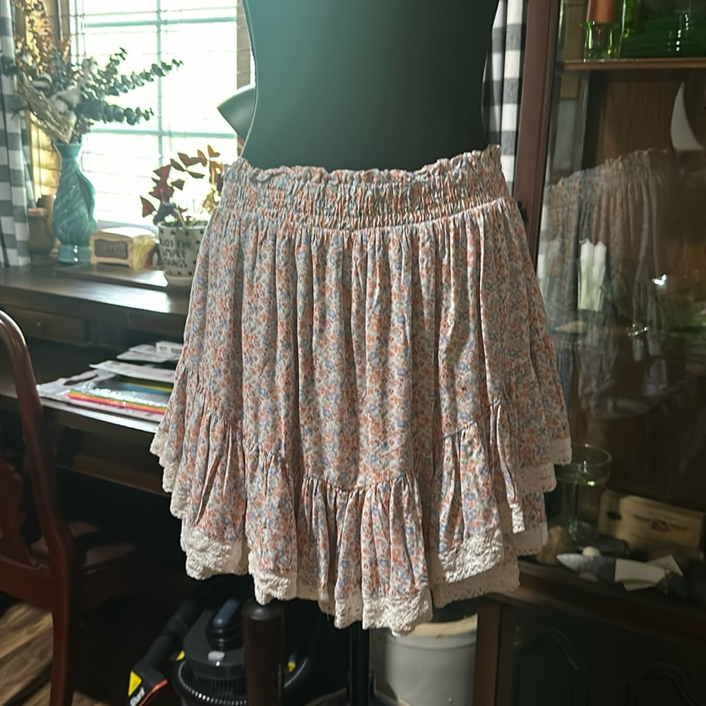 Aeropostale tiered ruffle skirt